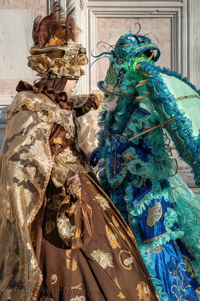 carnival-venice-2024-costume-masks-052.jpg