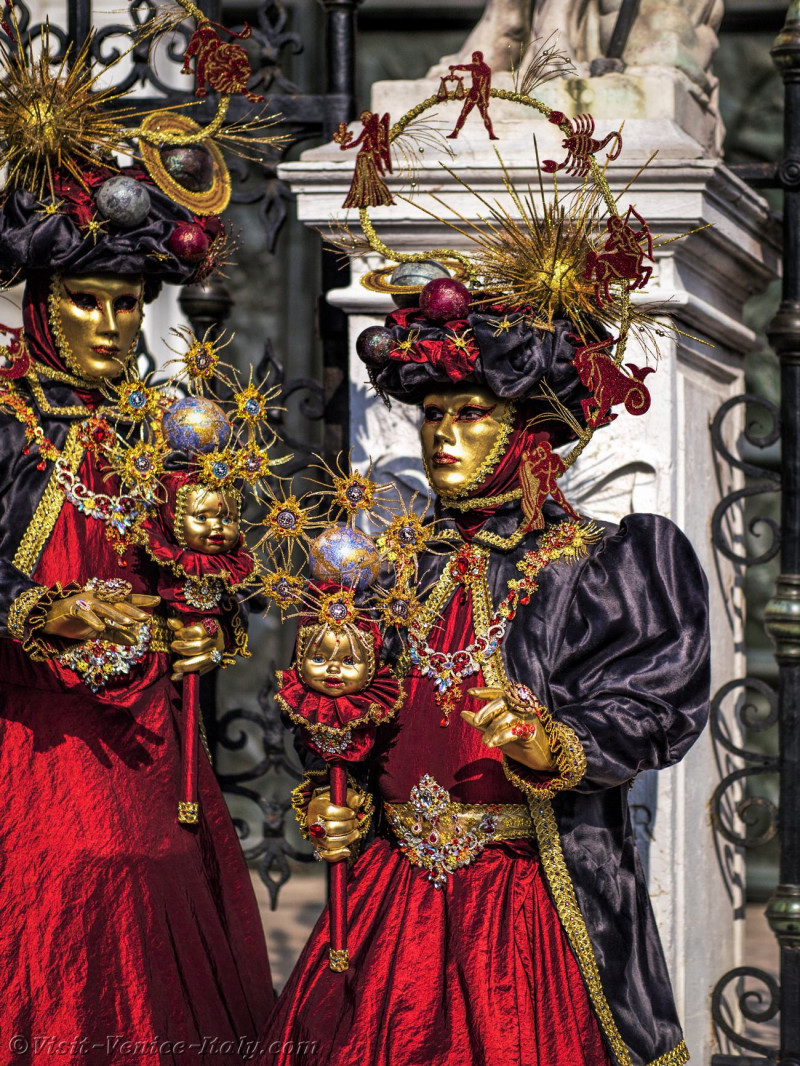 venice-carnival-mask-costume-0430.jpg