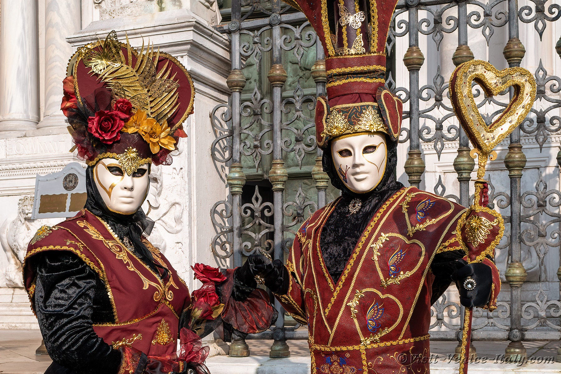 carnival-venice-2024-costume-masks-462.jpg