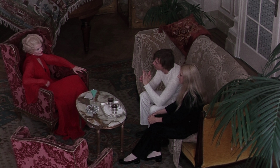 Дочери тьмы.1971.BDRip AVC msltel.mkv_snapshot_00.31.08.920.jpg