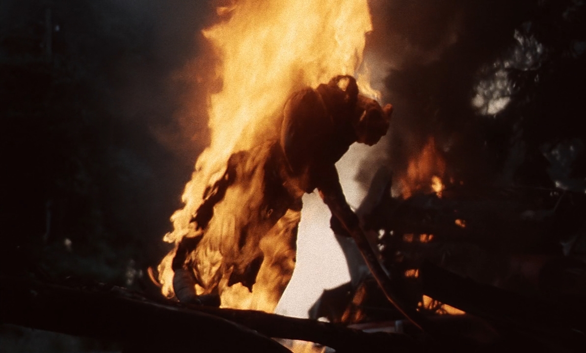 Дочери тьмы.1971.BDRip 720p msltel.mkv_snapshot_01.36.33.096.jpg