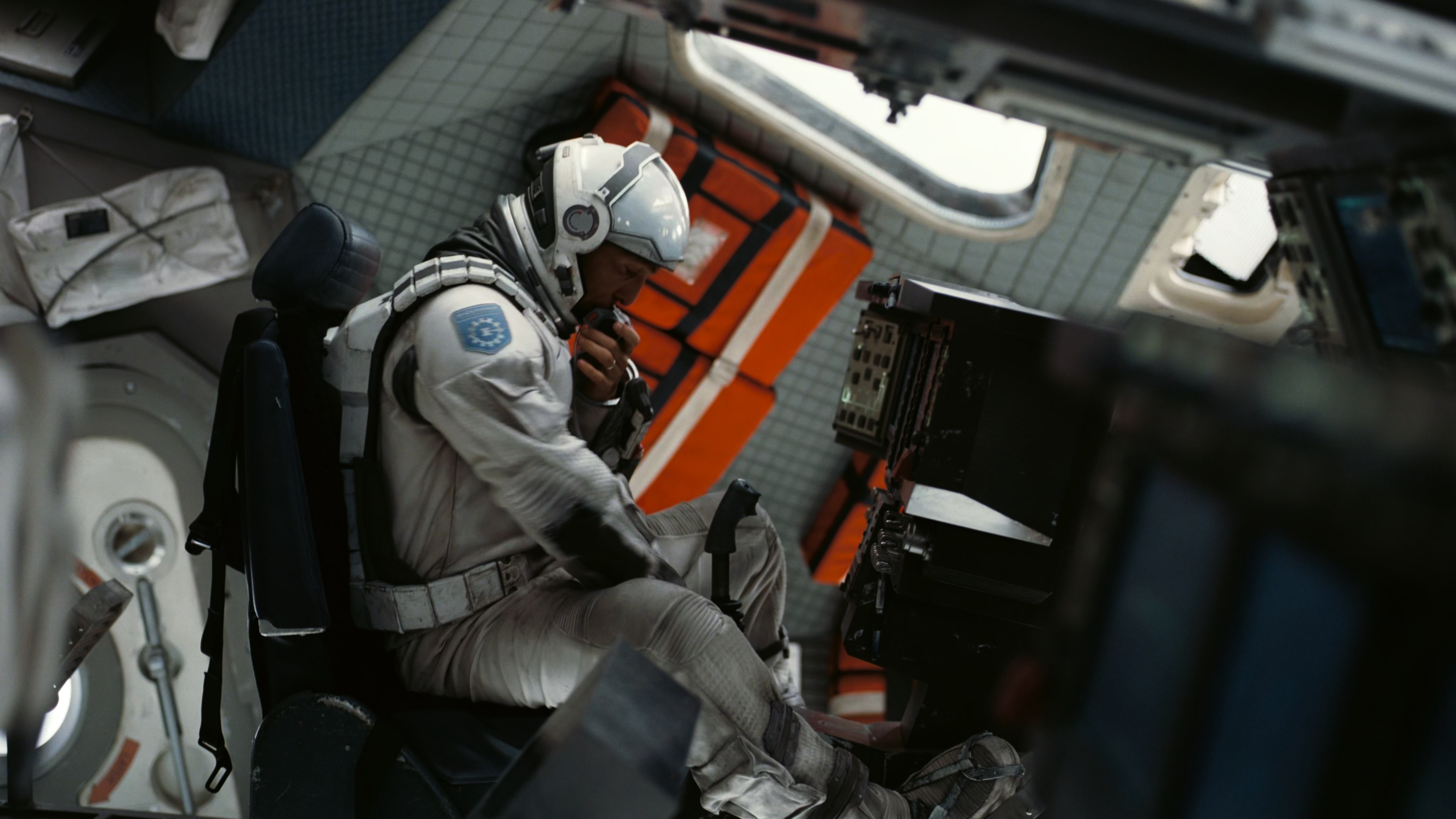 Interstellar (2014) BDRip 2160p-NVENC 10 bit [HDR] IMAX Edition.mkv_snapshot_02.00.47.240.jpg