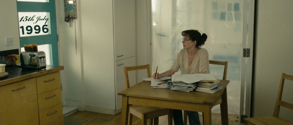 Один день.2011.BDRip AVC msltel.mkv_snapshot_00.46.05.229.jpg