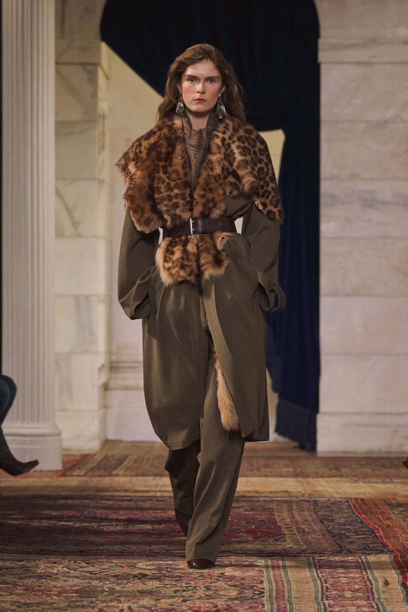 Ralph-Lauren-Fall-Winter-2026-2027-New-York-Runway-Magazine-26.jpg