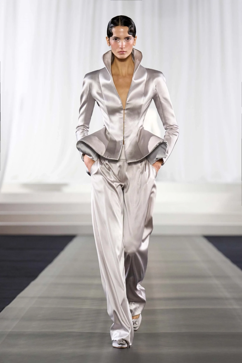 00002-celia-kritharioti-spring-2026-couture-credit-brand-sponsored.webp