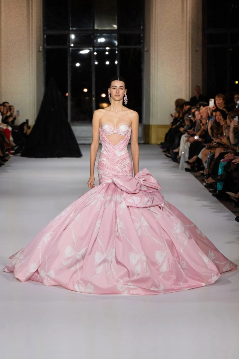 00063-celia-kritharioti-spring-2025-couture-credit-brand.webp