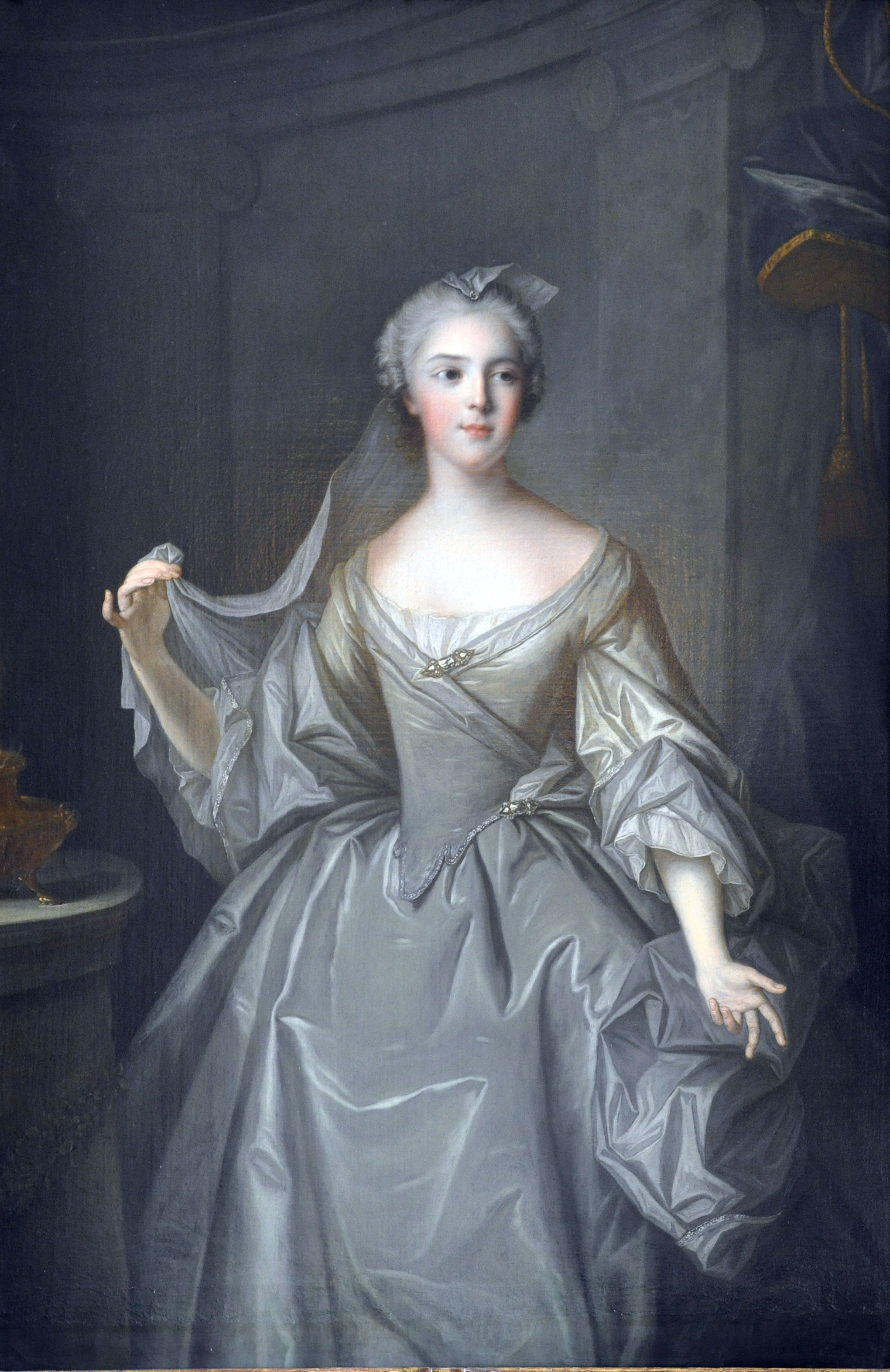 31Inconnu_d'apr?s_J.-M._Nattier,_Madame_Sophie_de_France_en_vestale_(apr?s_1748).jpg