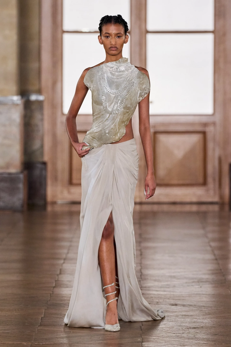 00016-gaurav-gupta-spring-2026-couture-credit-gorunway.webp