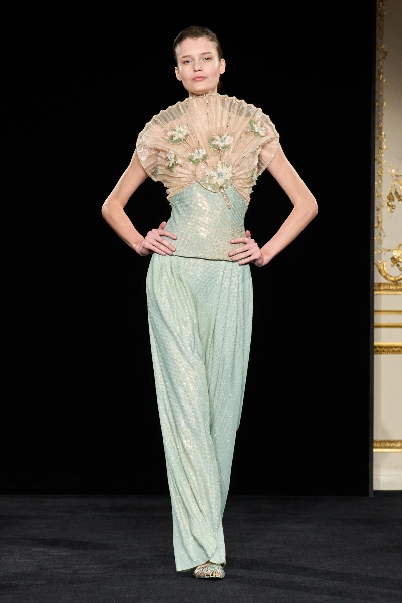00056-armani-prive-spring-2026-couture-credit-gorunway.webp