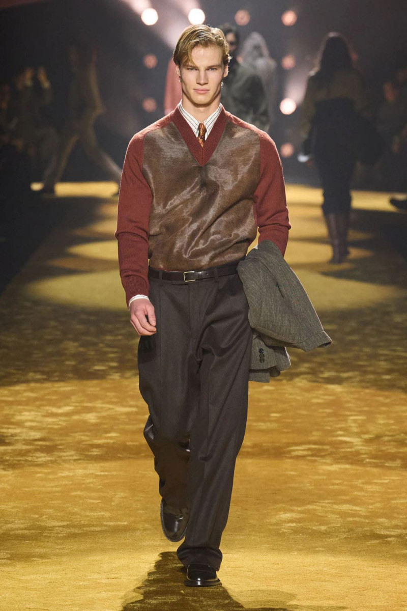 Boss-Fall-Winter-2026-2027-Runway-Magazine-43.jpg