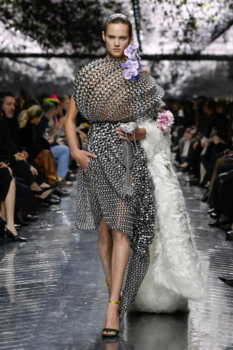 christian-dior-spring-2026-rtw-hc-r-gg-0004.webp
