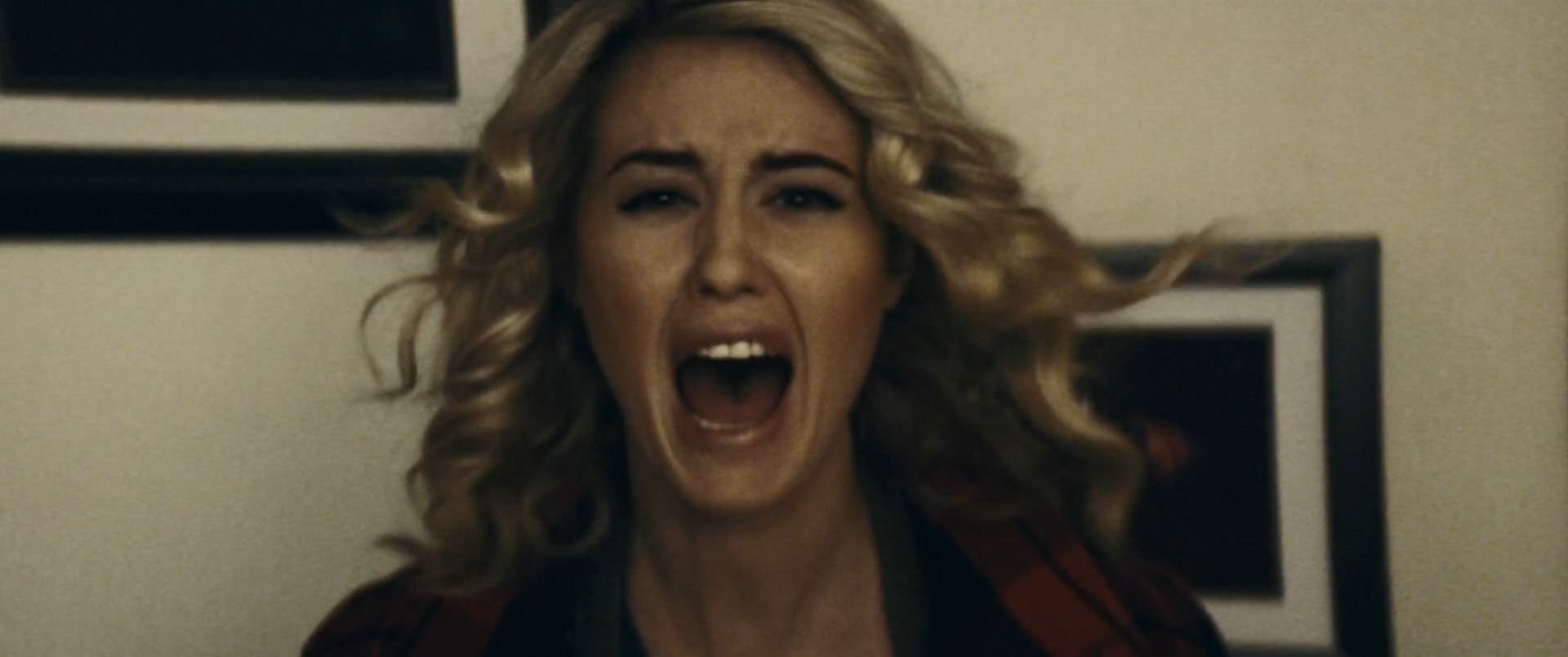 Definition.of.Fear.2015.WEBD.1080p.iTunes.RUS-ylnian.mkv_snapshot_01.13.36.411.png