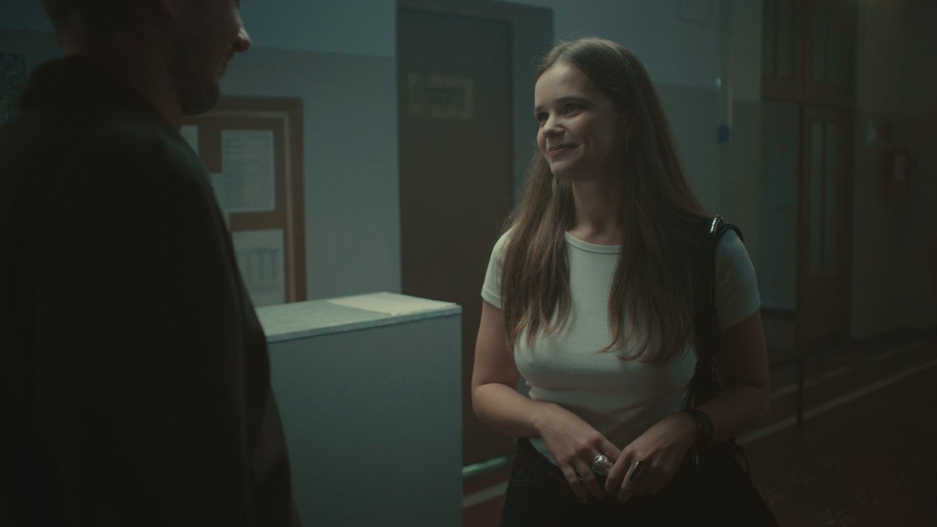 Ирина Крючкова Время счастливых 4 серия (2026) HD 1080.mp4_20260312_083019.071.jpg