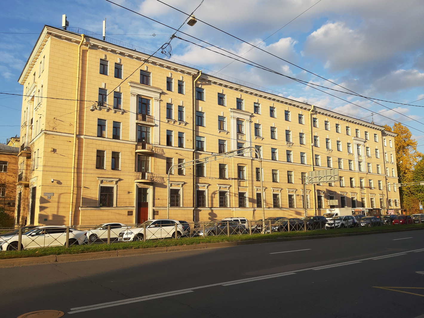 Кантемировская 16.jpg
