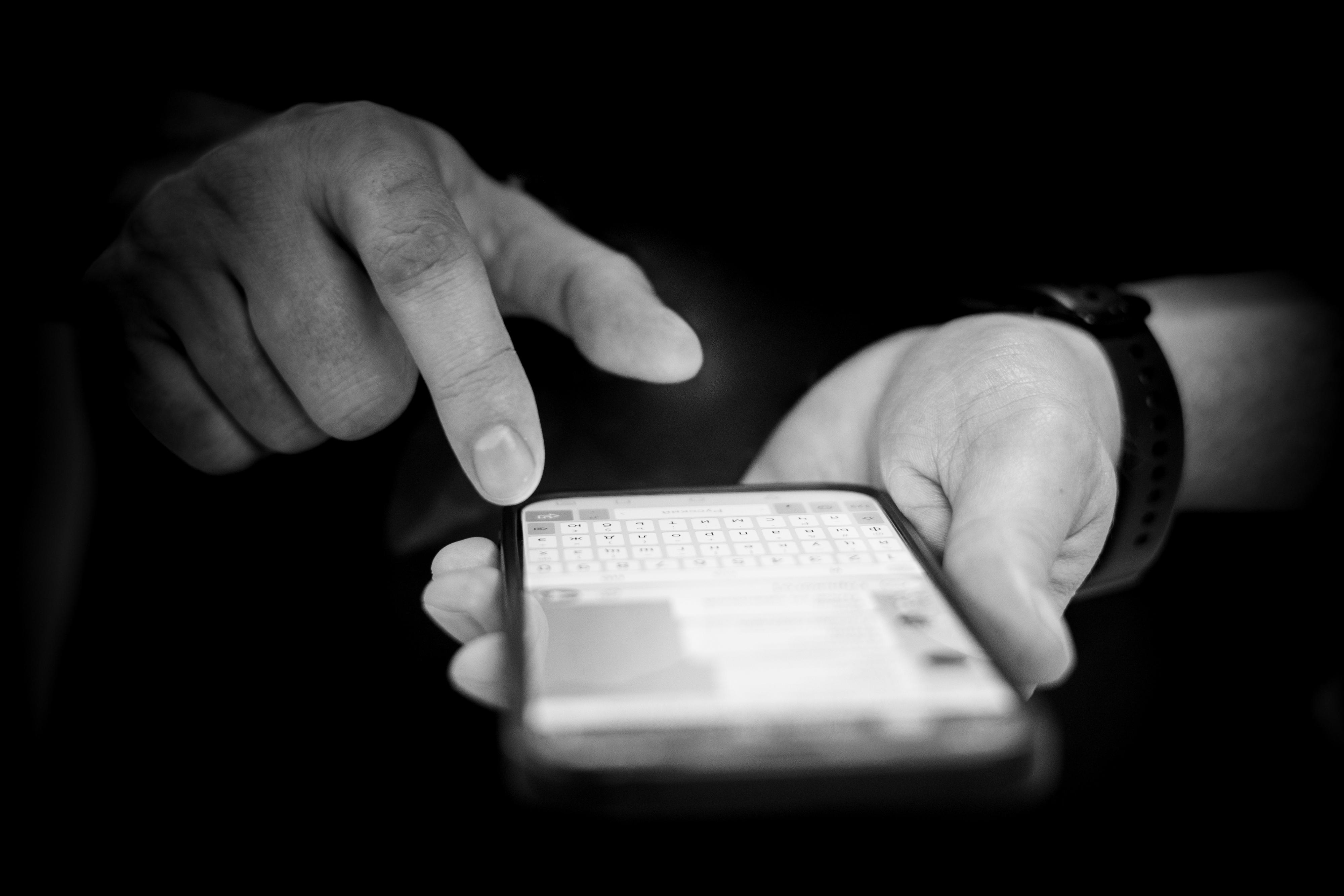 Пермяки звонят мошенникам сами: новая схема с электронными подписями