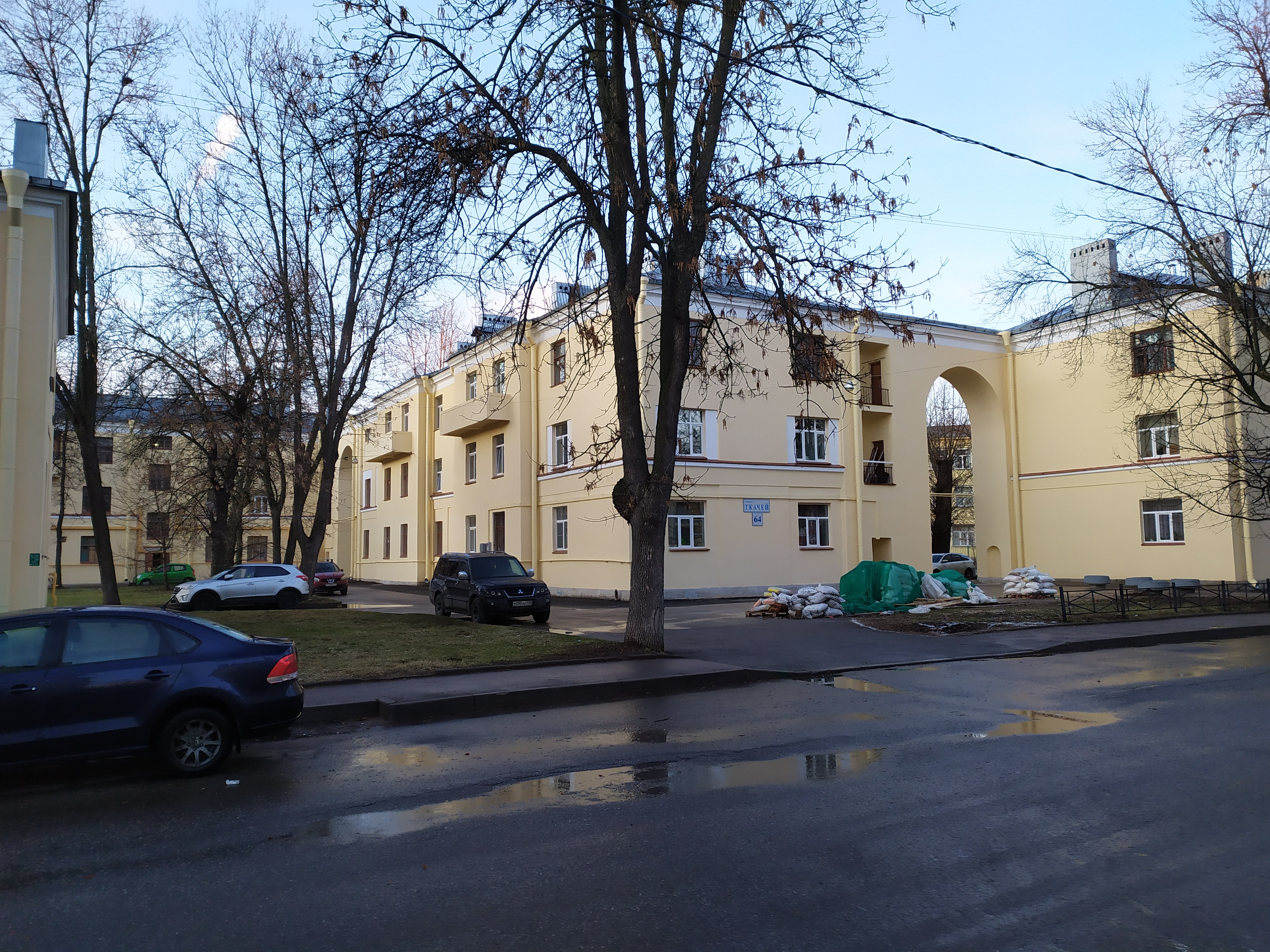 ул. Ткачей, 64