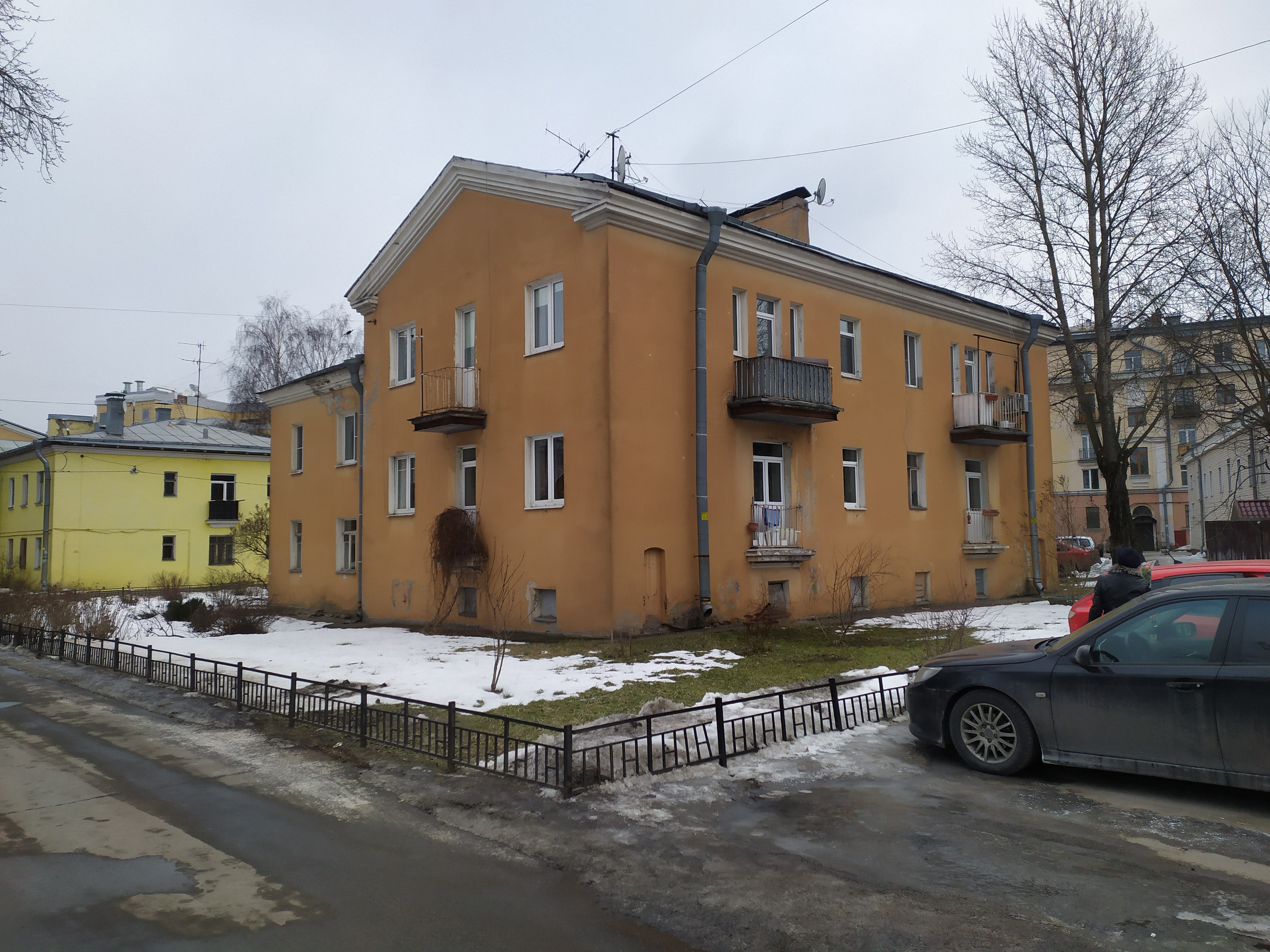 Дубровская ул., 9