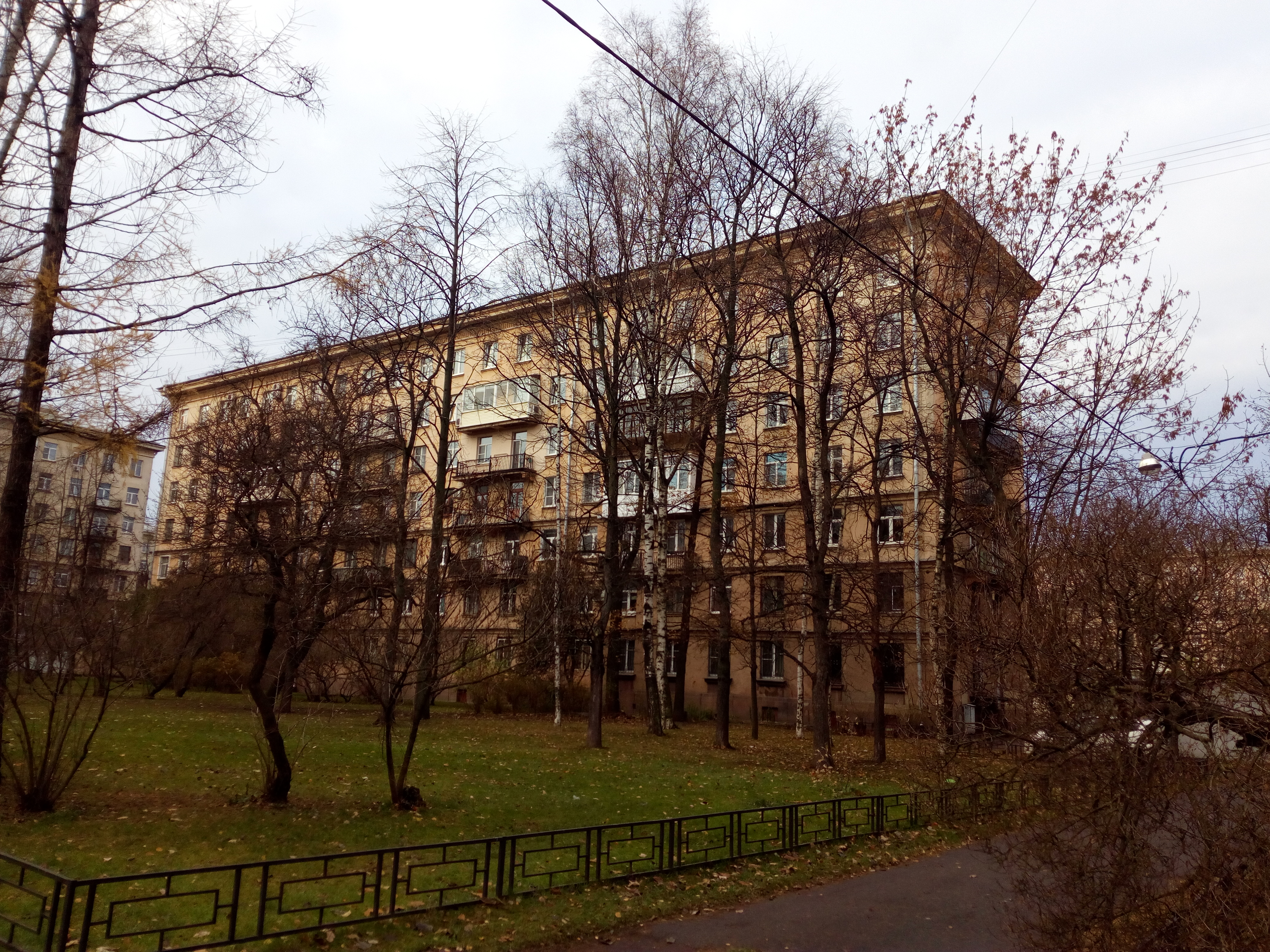 Ленсовета 8_2.JPG