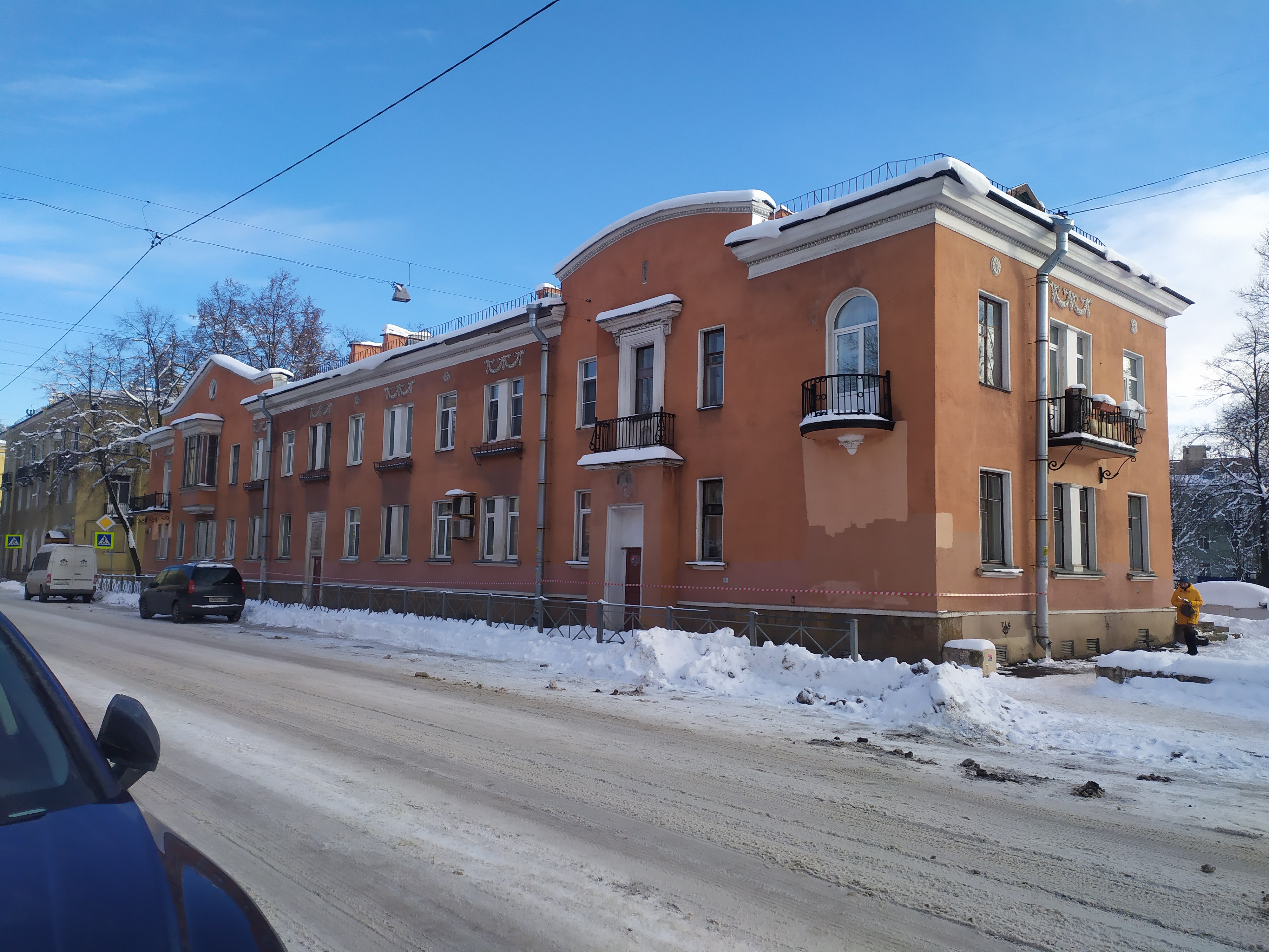 Колпино, Труда 13;8.JPG