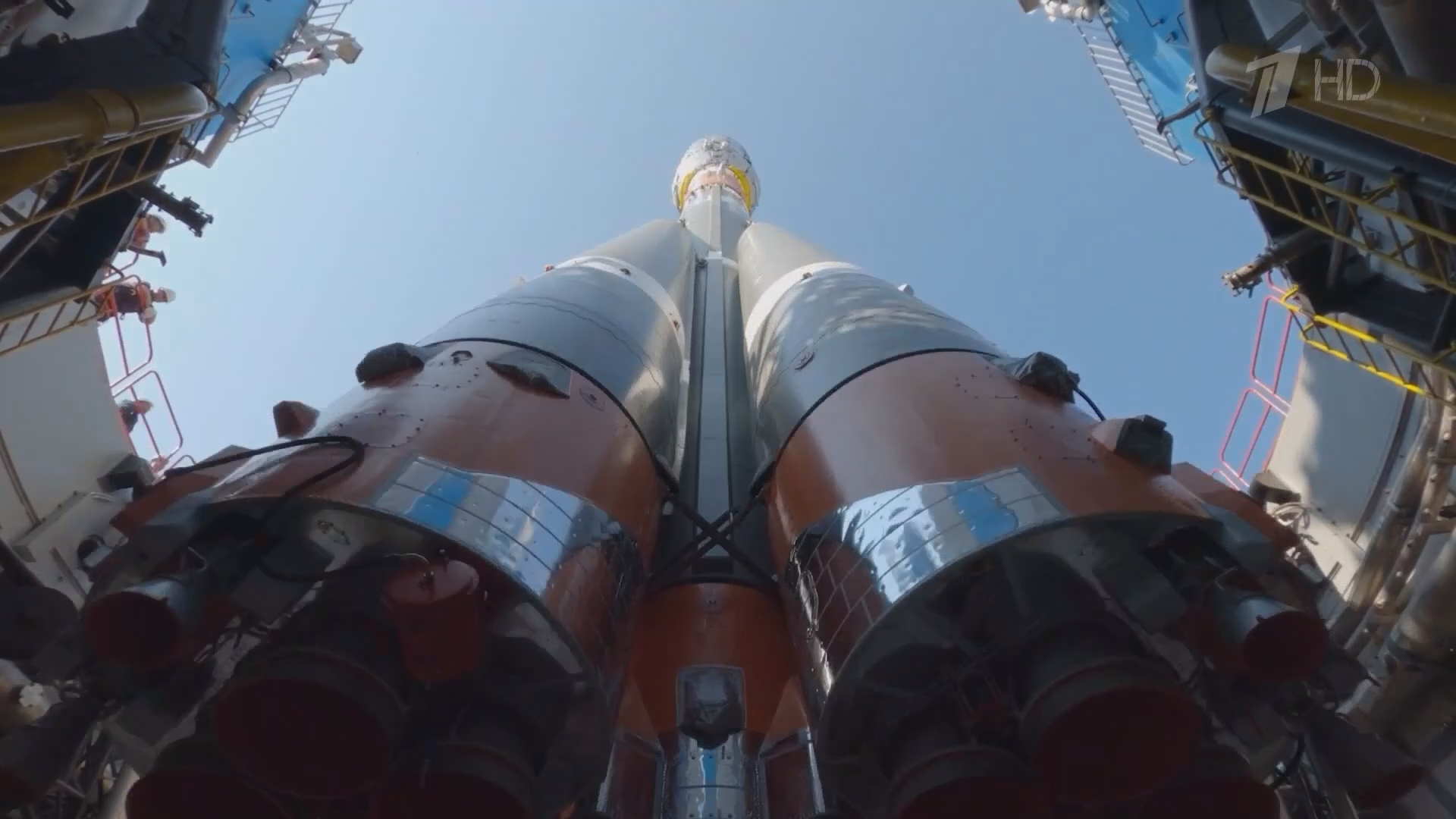 Рокот космодрома 1 серия.mp4_snapshot_36.36_[2026.04.10_04.12.13].png