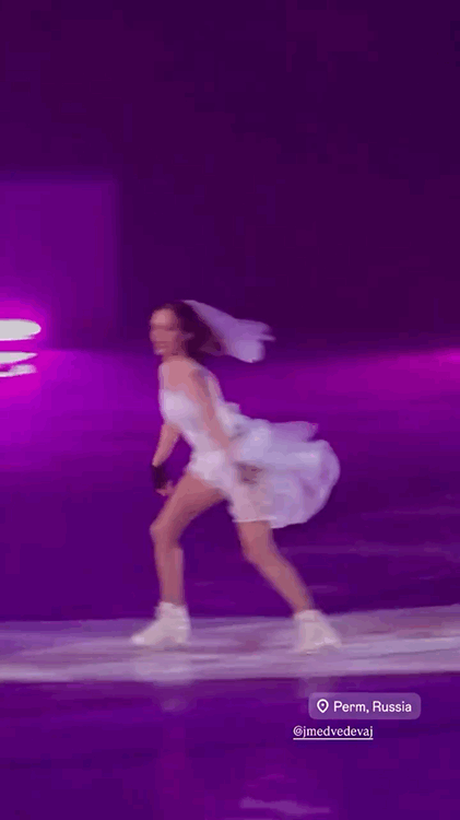 https://i8.imageban.ru/out/2026/04/11/10c620db39574752652310b0c9775187.gif
