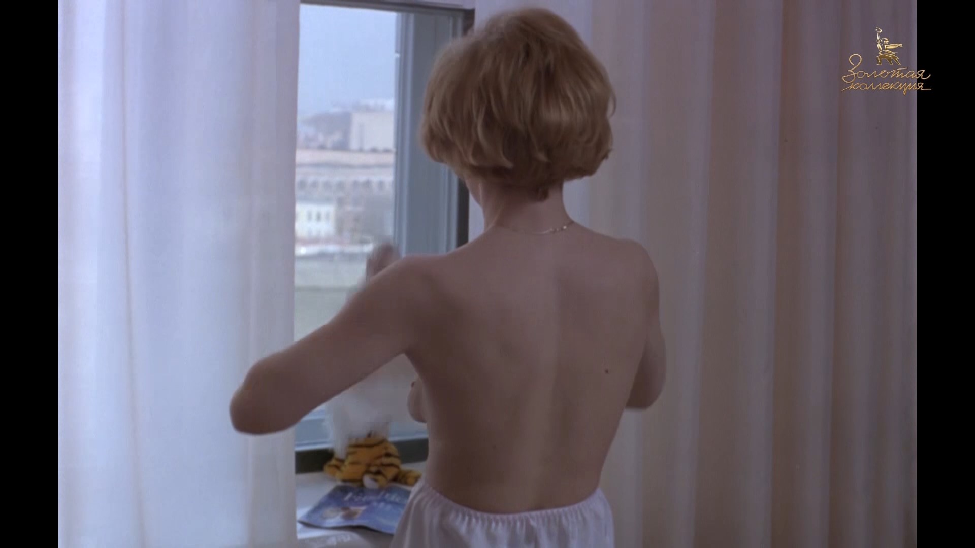 Татьяна Догилева. Привет, дуралеи! (1996).jpg