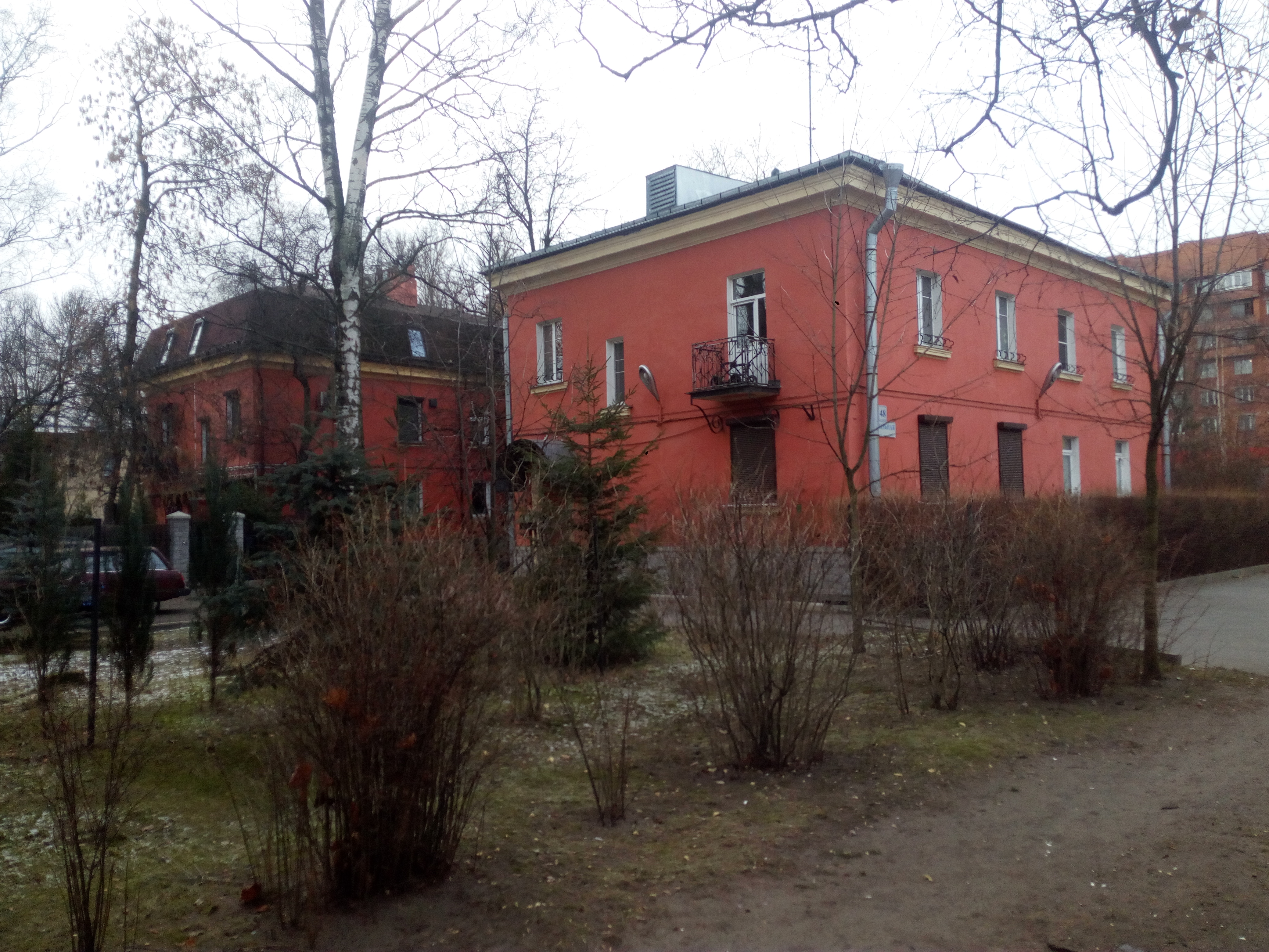 Школьная ул., 48 Школьная ул., 48