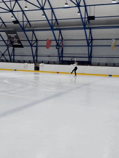 https://i8.imageban.ru/out/2026/04/15/8d453c9a3a83c291a7879da2135b564e.gif