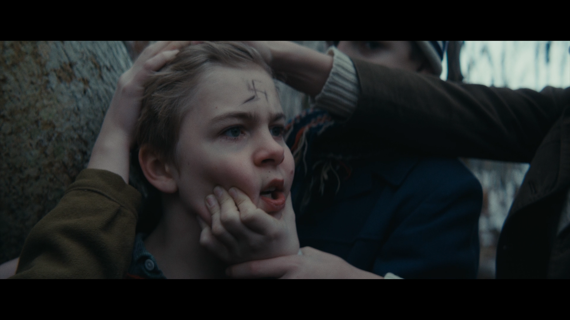 Naar.befrielsen.kommer.2023.BluRay.Remux.1080p.RUS.(VO).DAN._.Ru.En.Da.sub.mkv_snapshot_00.45.45.png