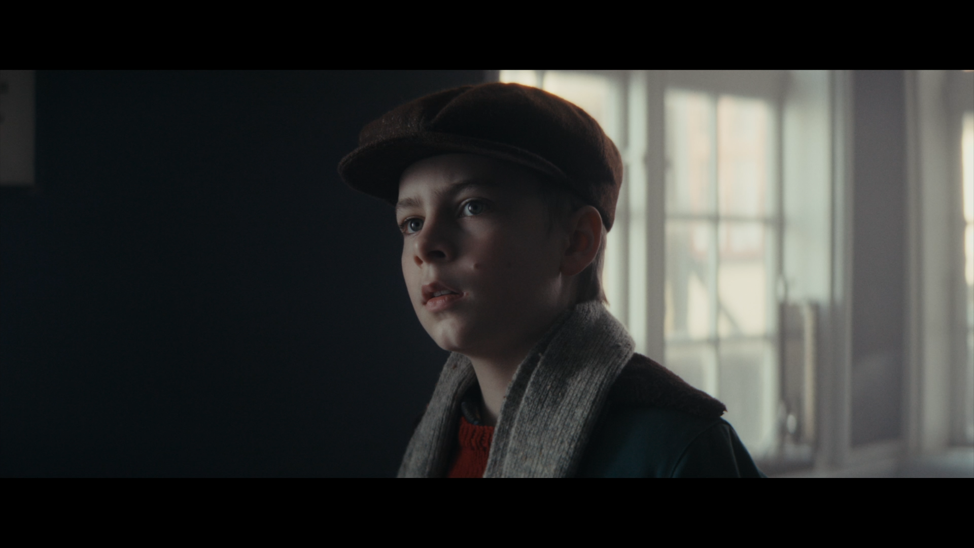 Naar.befrielsen.kommer.2023.BluRay.Remux.1080p.RUS.(VO).DAN._.Ru.En.Da.sub.mkv_snapshot_00.32.17.png