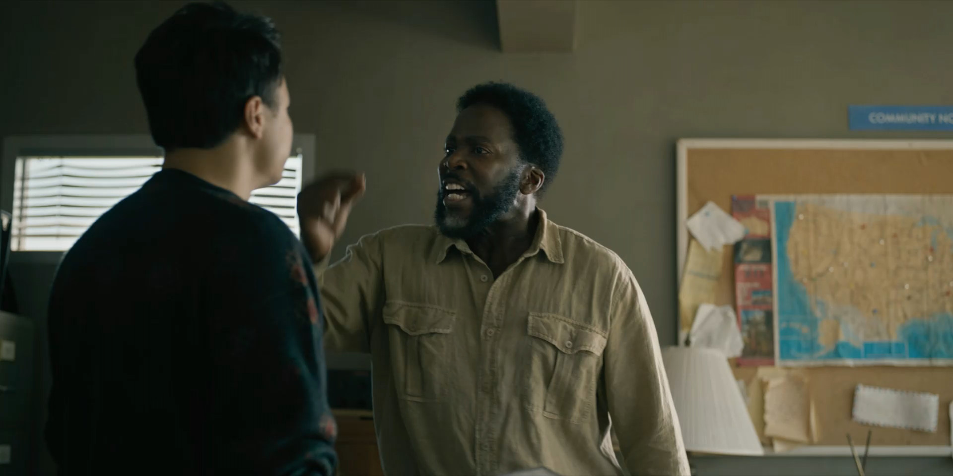 From.S04E01.1080p.Kerob-0003.jpg