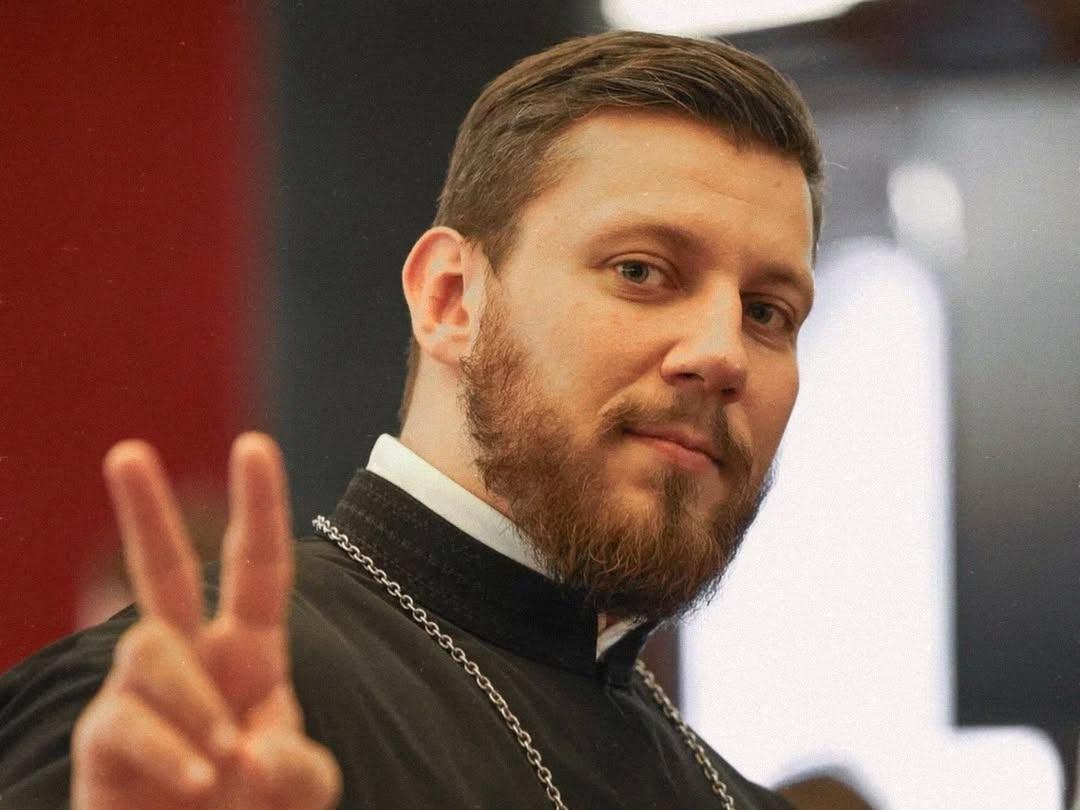 Современные священники России: кто они и что скрывают под рясой?