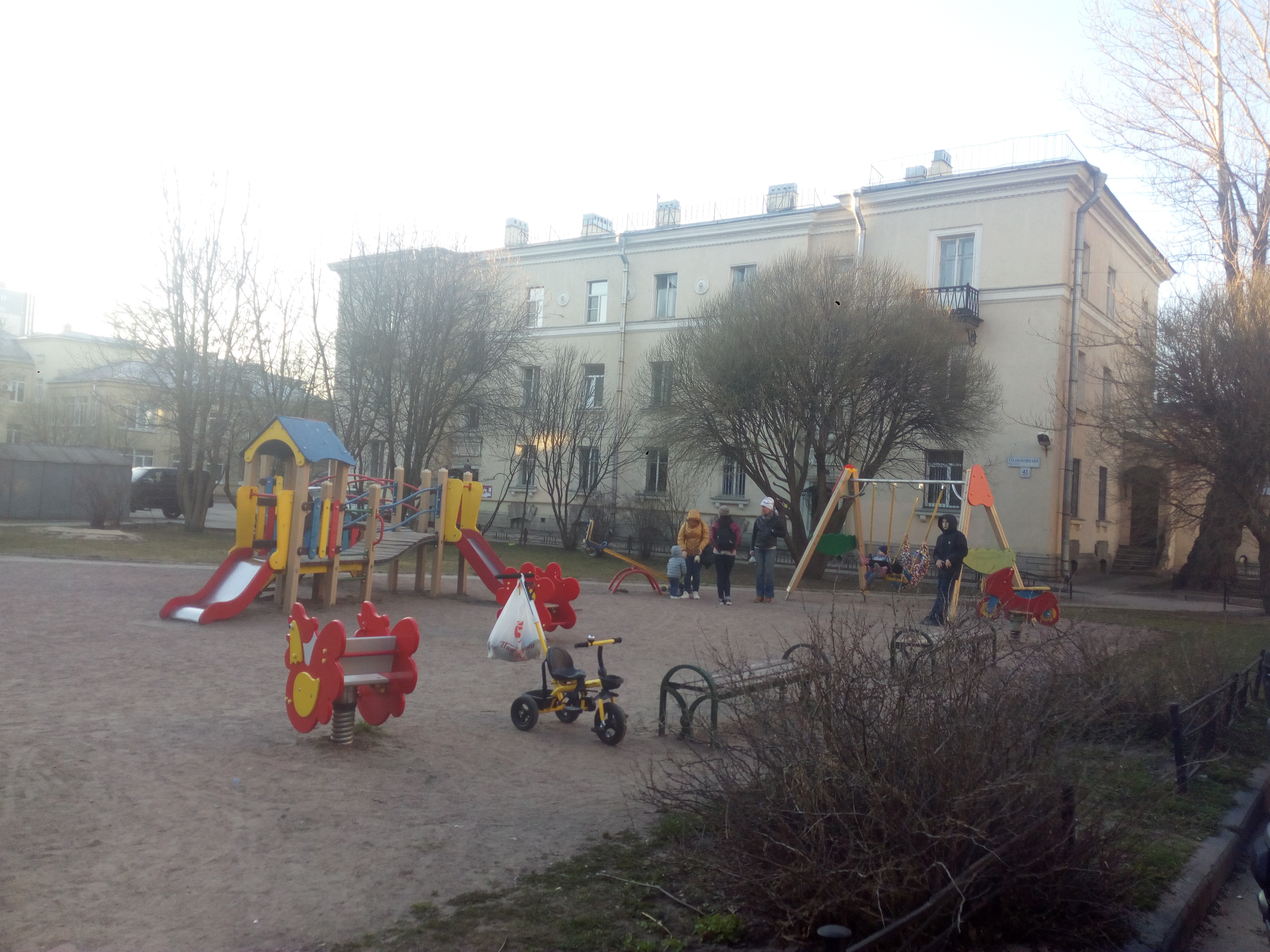 Среднеохтинский 42к2_2.jpg