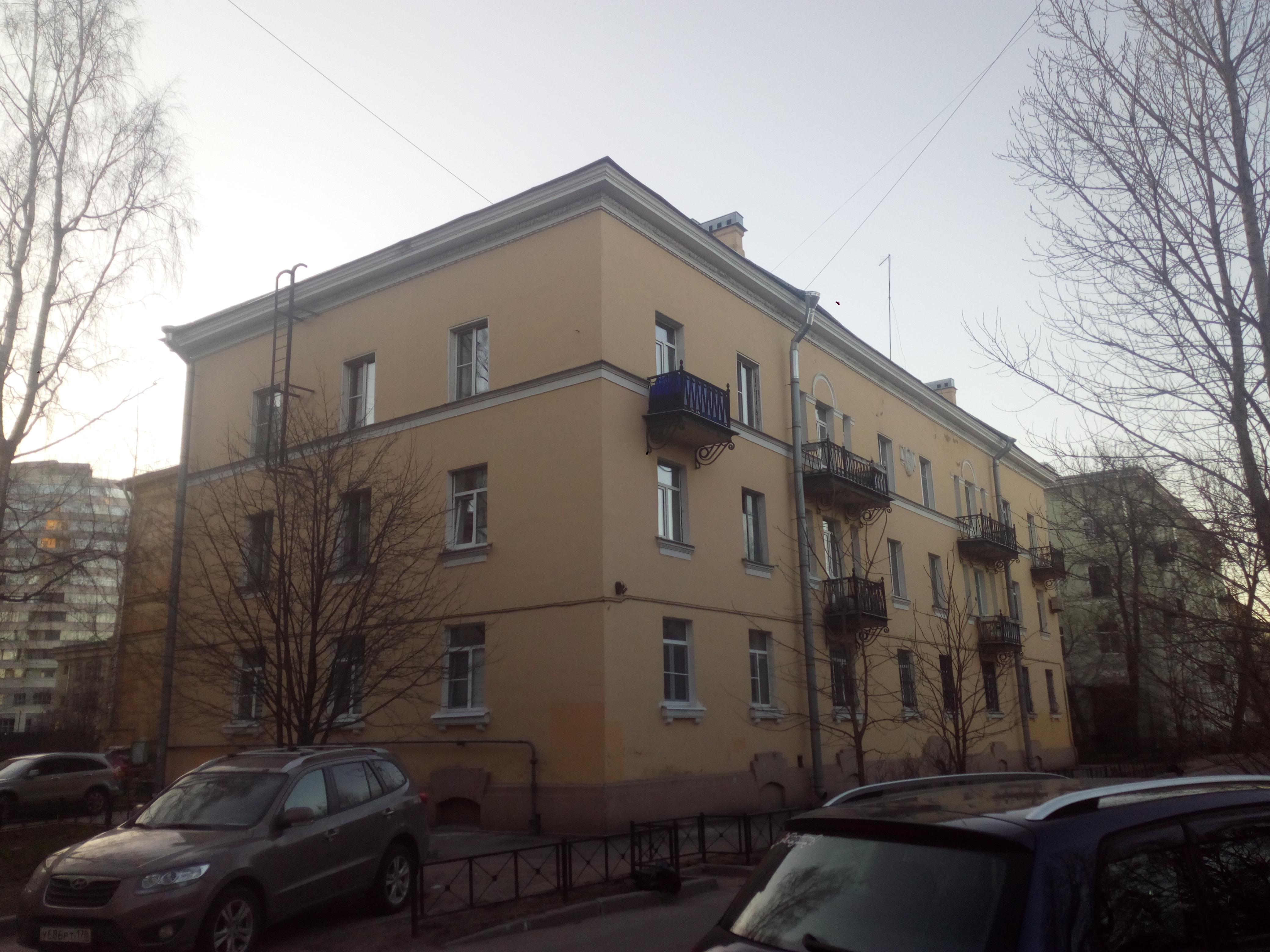 Большеохтинский 33к2.jpg