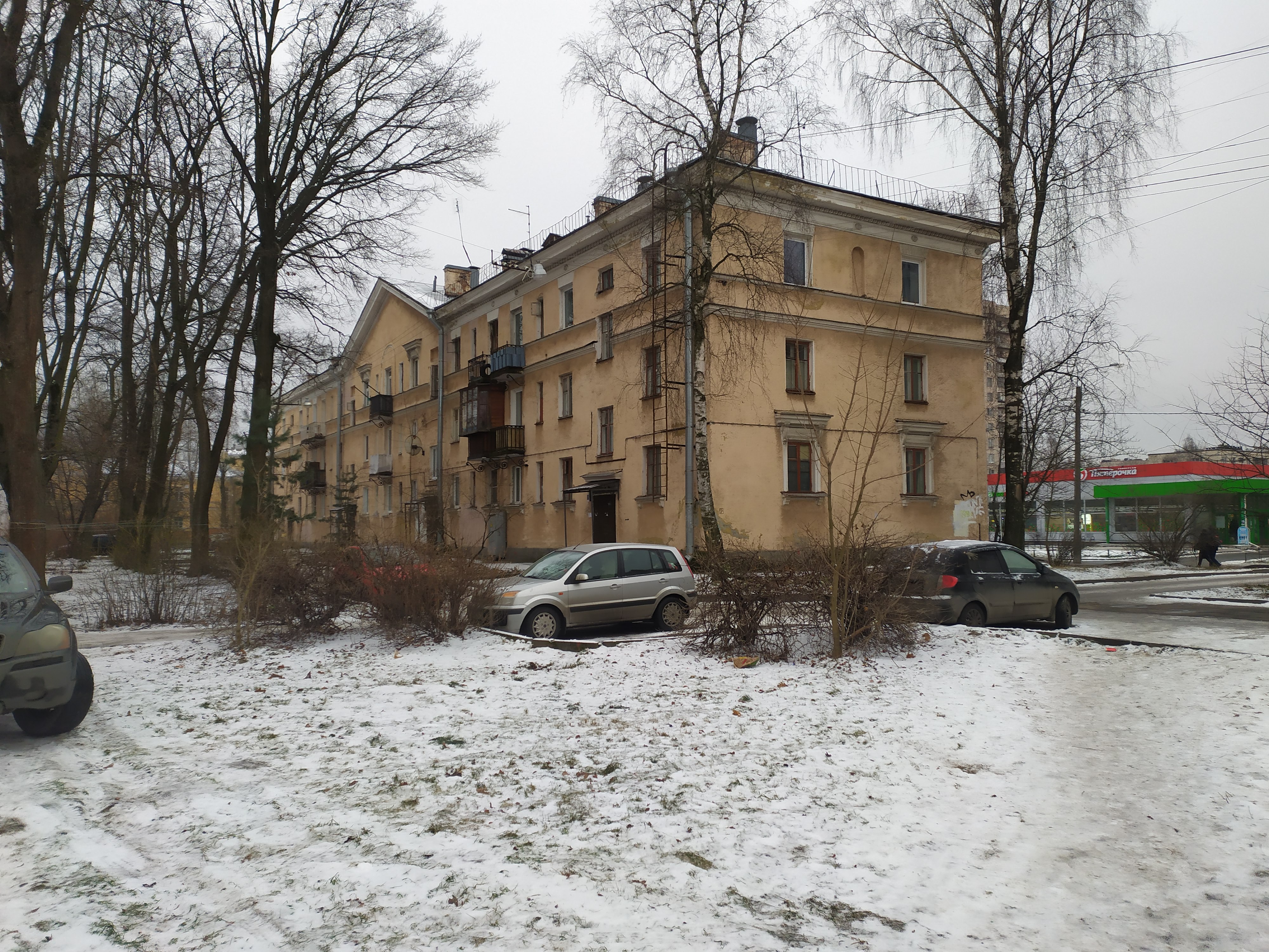 Лётчика Пилютова 20к1_4.JPG