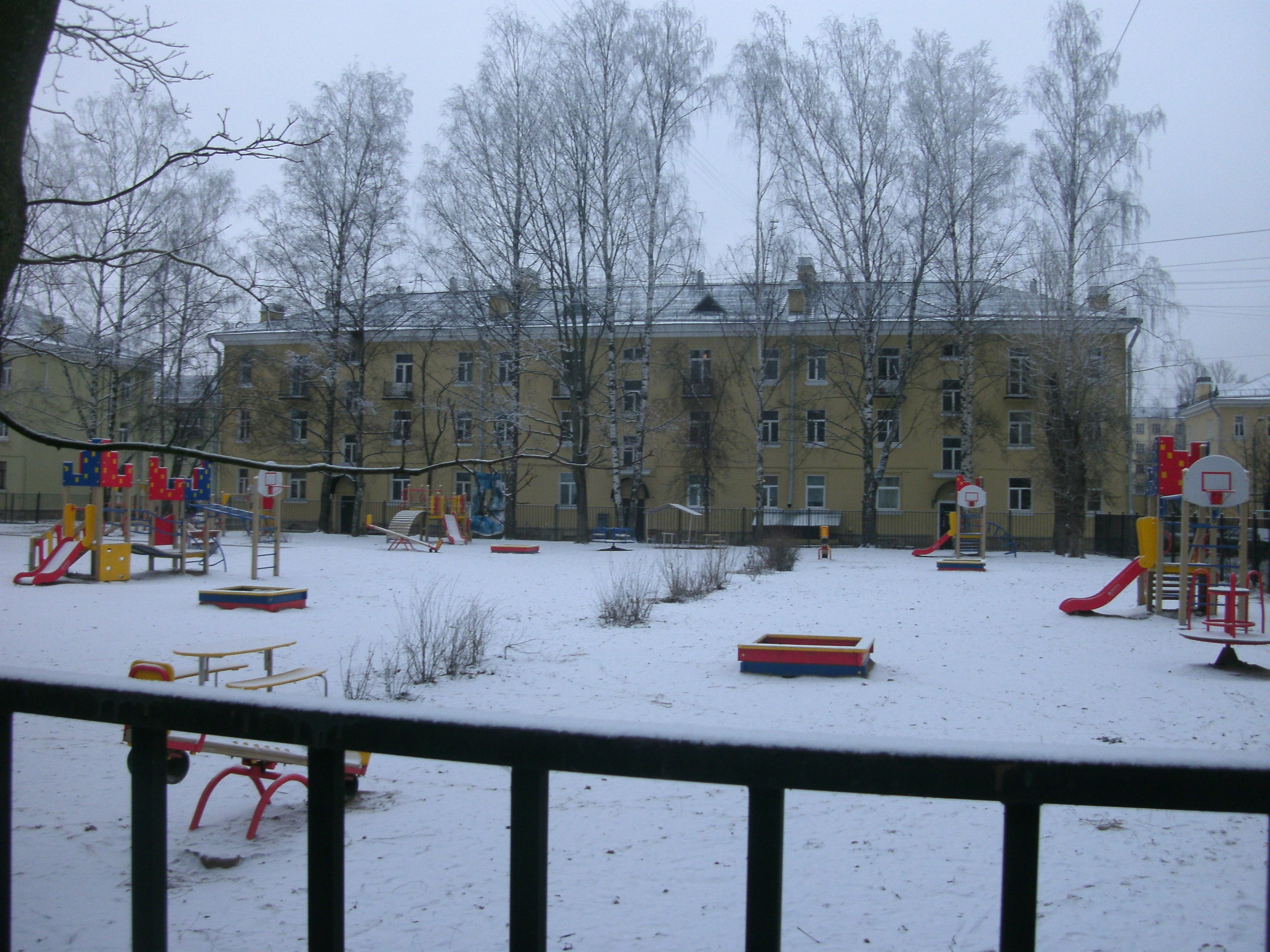 Металлострой, Центральная 3_4.JPG