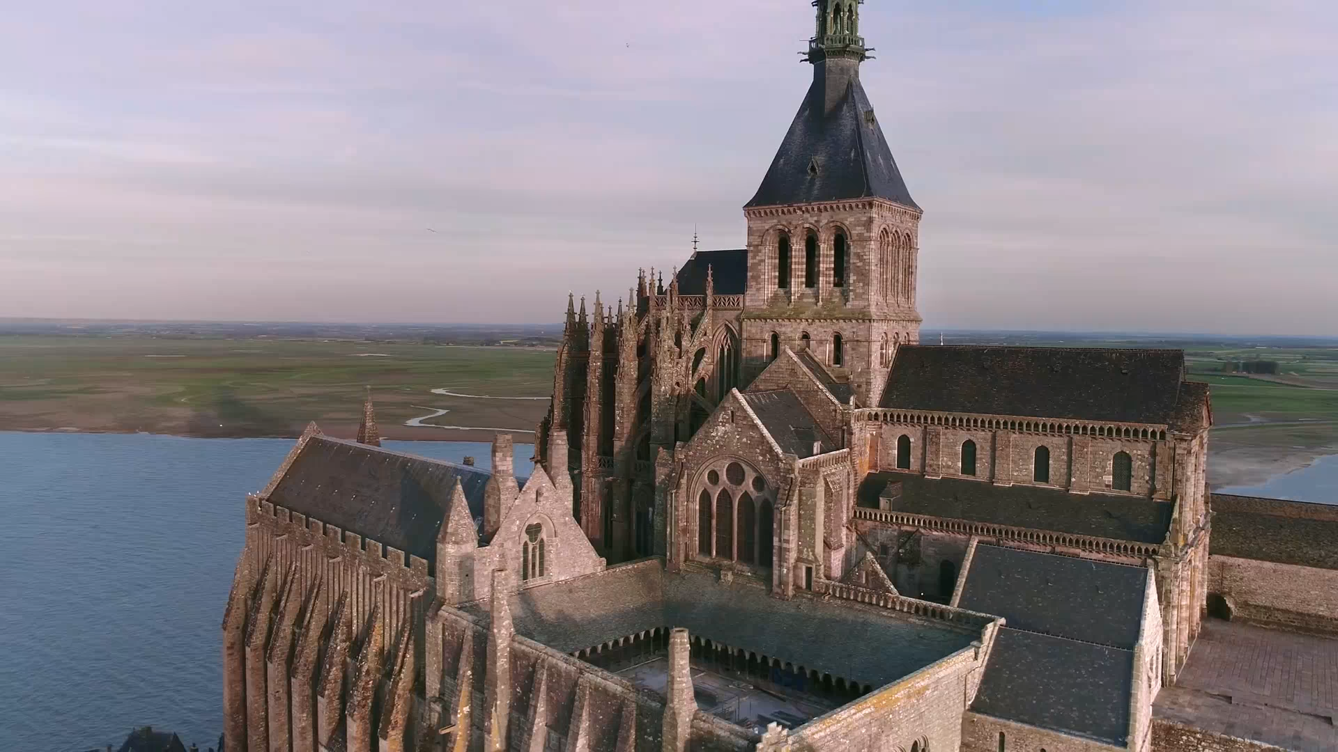 Mont.Saint.Michel.Scanning.Wonder.2017.WEB.1080p-ylnian.mkv_snapshot_45.39.537.png