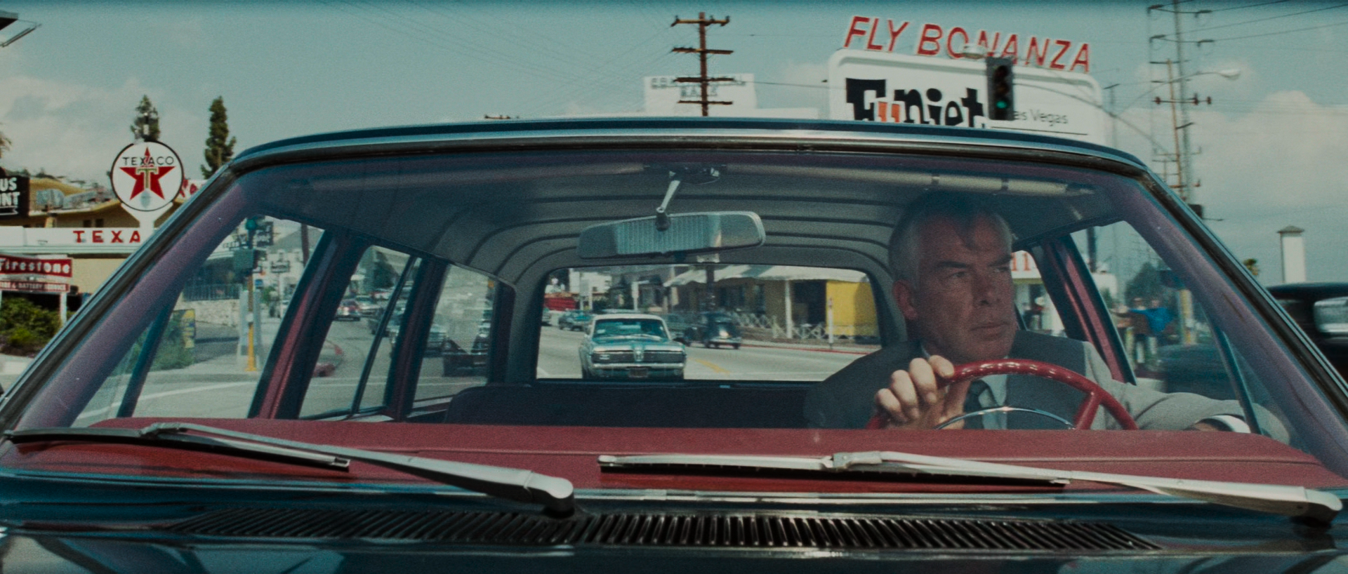 Point Blank (1967).mkv_snapshot_00.10.56.png