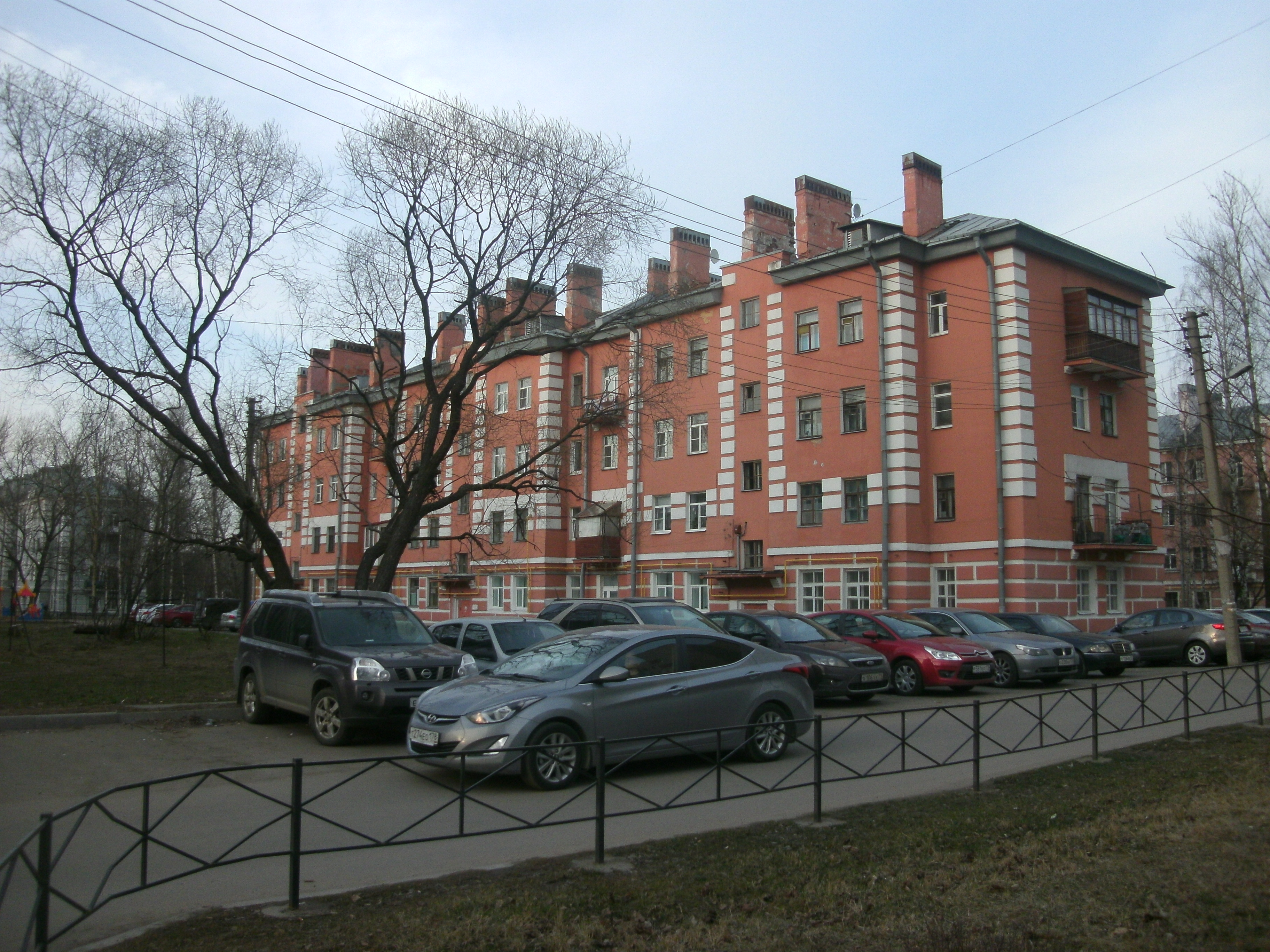ул. Политрука Пасечника, 8