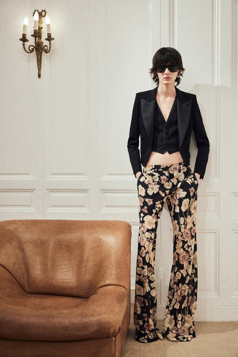 00037-saint-laurent-pre-fall-2023-credit-brand.jpg