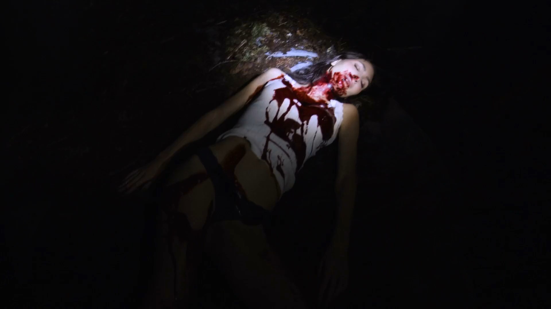 House.At.The.Edge.Of.The.Woods.2025.1080p.WEBRip.mkv_snapshot_01.06.11.217.jpg