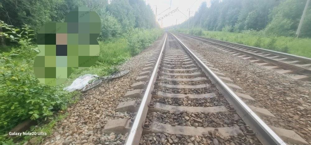 В Краснокамске поезд насмерть сбил 11-летнего мальчика — ищут свидетелей