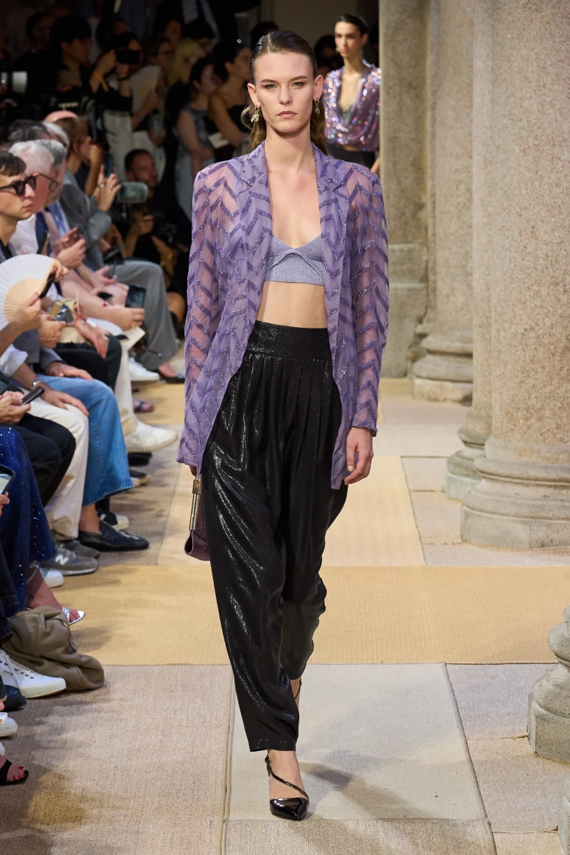00140-giorgio-armani-spring-2027-menswear-credit-gorunway.webp