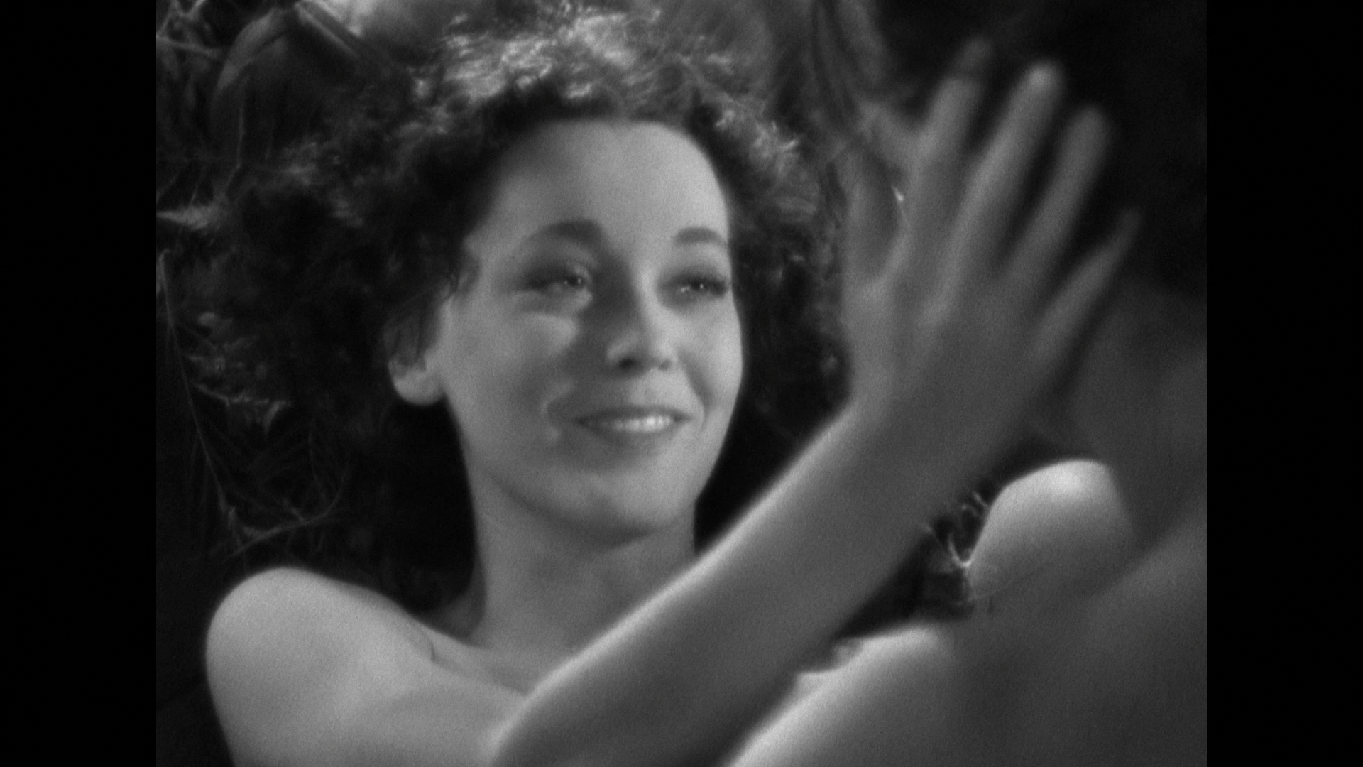 Tarzan.and.His.Mate.1934.BDRemux.1080p.mkv_snapshot_00.38.45.617.png