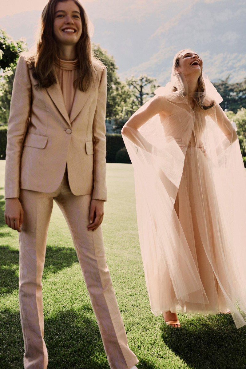 00015-Monique-Lhuillier-Spring-20.jpg
