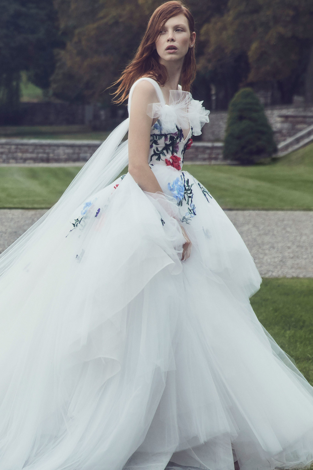 00007-monique-lhuilier-fall-2019-bridal.jpg