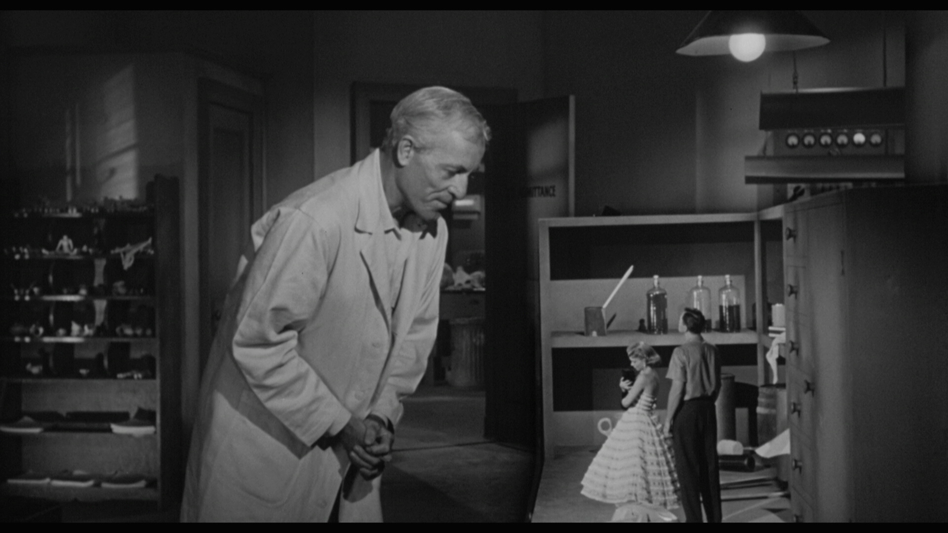 Attack.of.the.Puppet.People.1958.Shout.Factory.BDRemux.1080p.mkv_20260705_113206.617.png