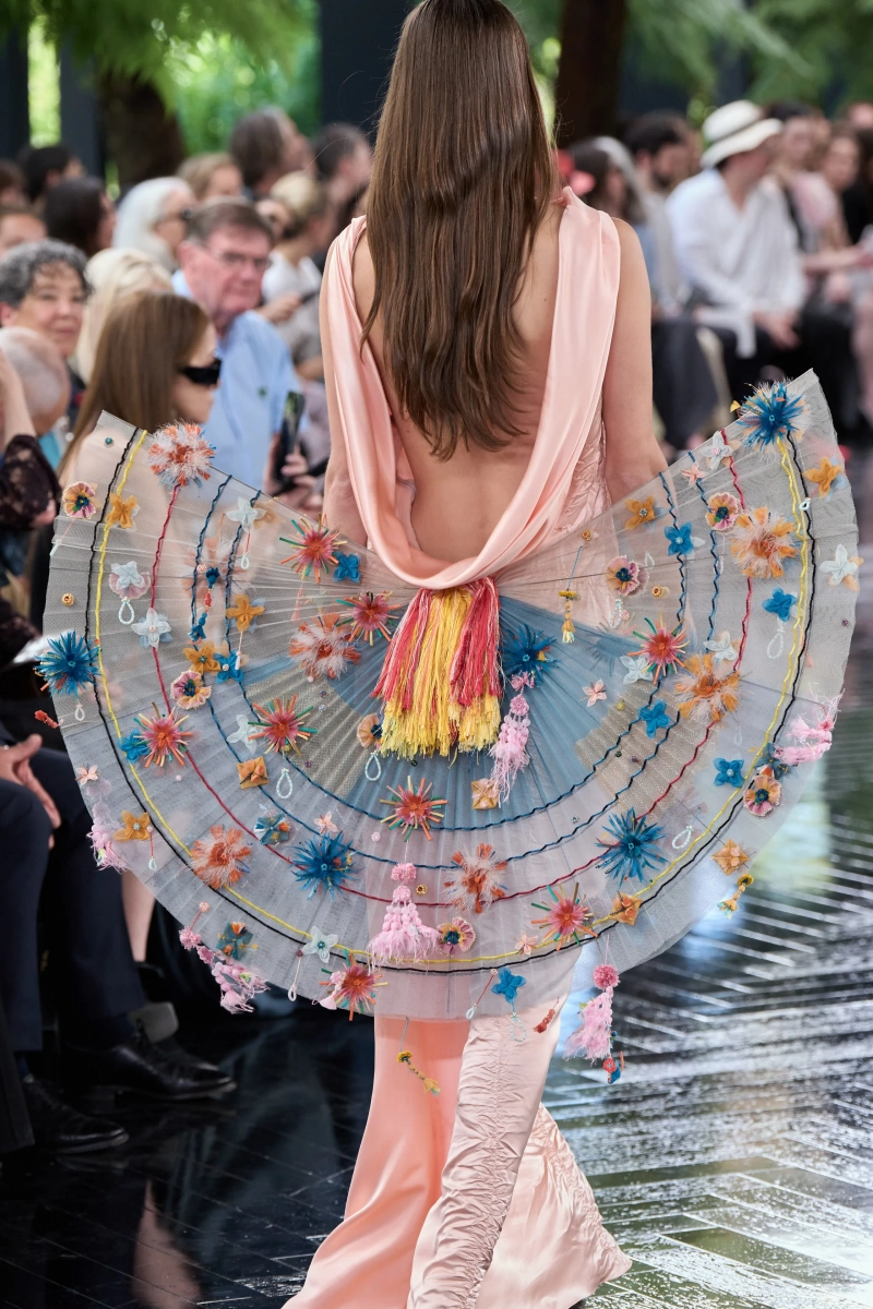 00091-christian-dior-fall-2026-couture-details-credit-gorunway.webp