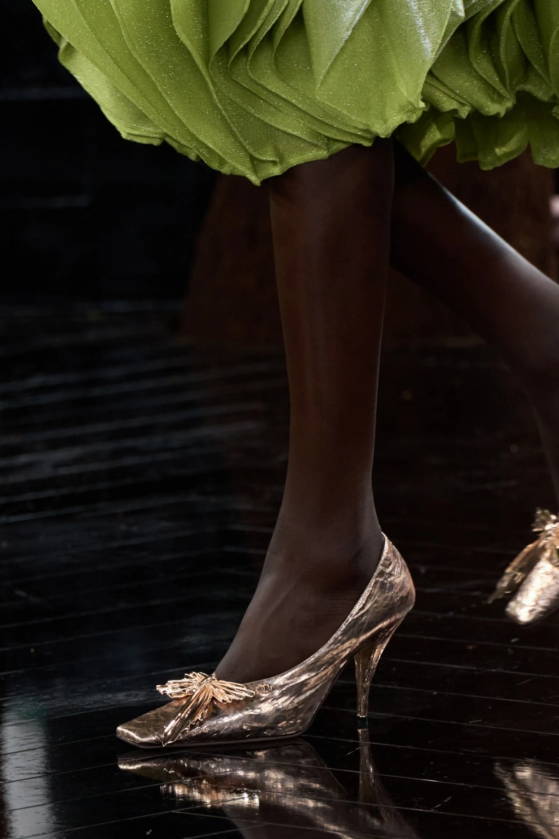 00012-christian-dior-fall-2026-couture-details-credit-gorunway.webp