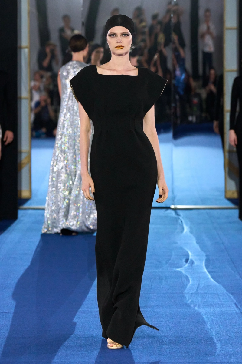 00003-alexis-mabille-fall-2026-couture-credit-gorunway.webp